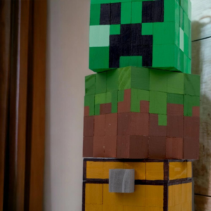 Iconic Minecraft Blocks Cube Model Creeper Head -Minecraft Figures