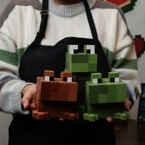 Minecraft Frog Wooden Model- Brown -Minecraft Figures